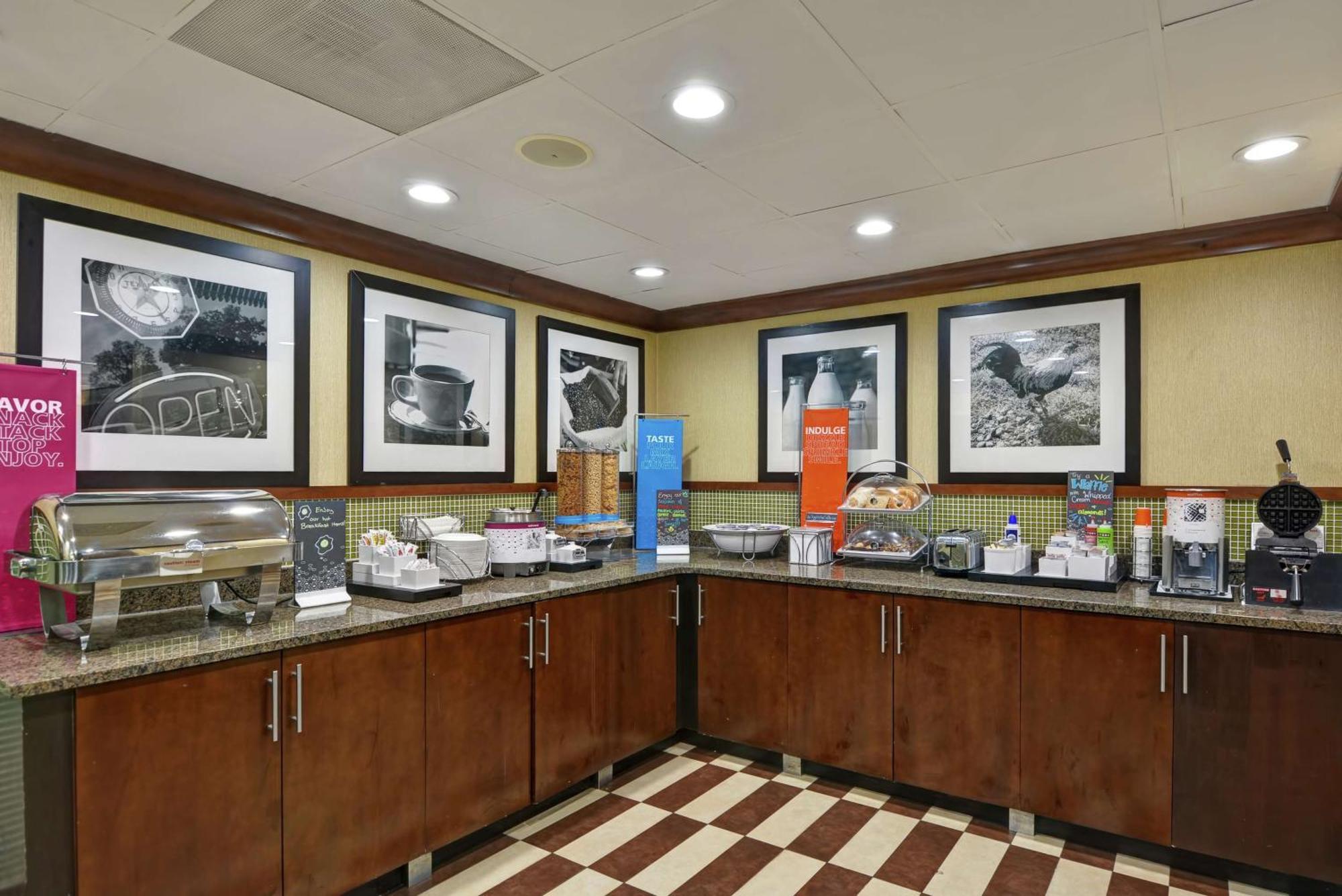 Hampton Inn Birmingham/Mountain Brook Exteriör bild