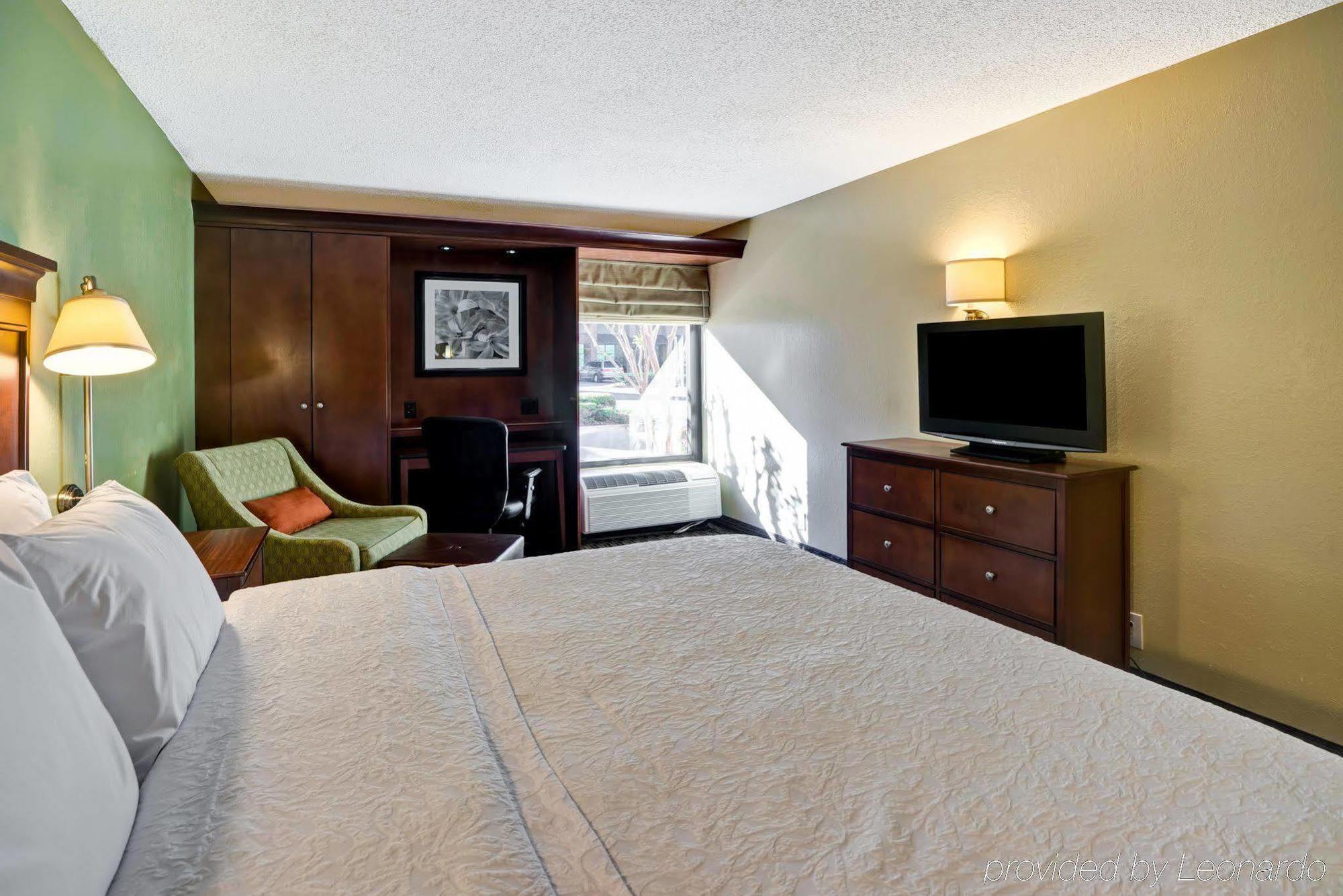Hampton Inn Birmingham/Mountain Brook Exteriör bild
